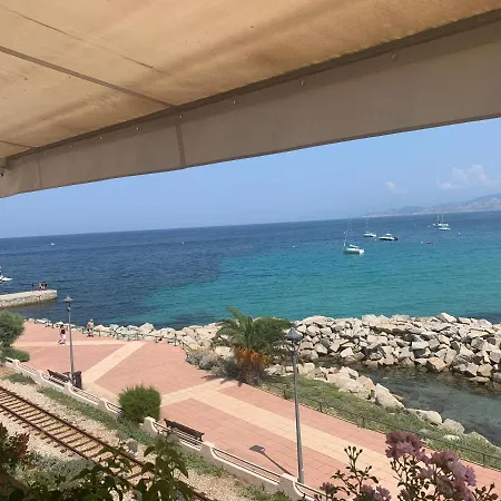 Apartman Rousse Les Pieds Dans L'eau *