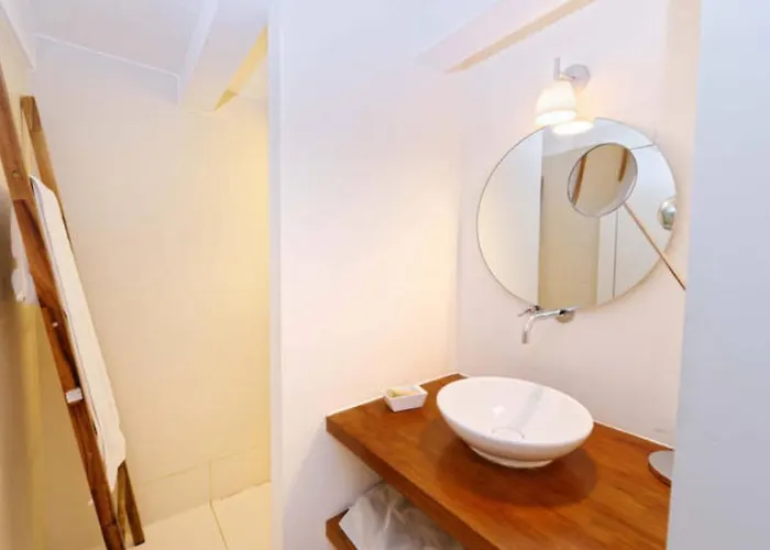 Rousse Les Pieds Dans L'eau Apartman