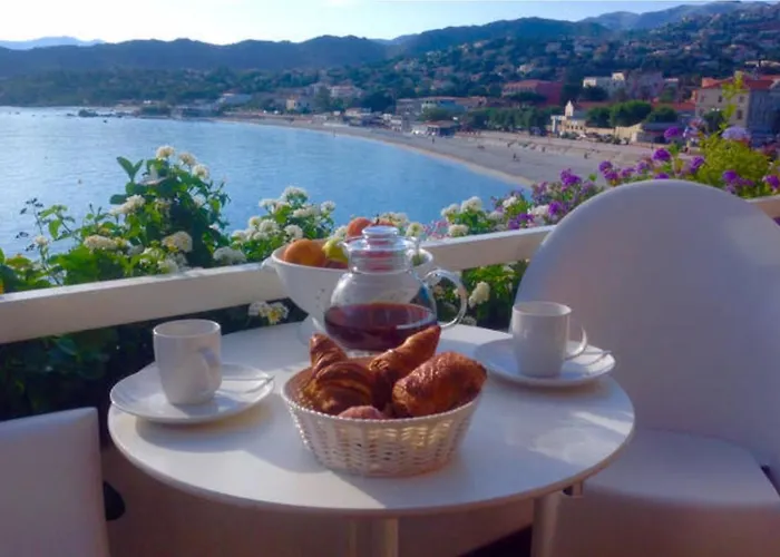 Apartman Rousse Les Pieds Dans L'eau LʼÎle-Rousse