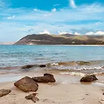 Rousse Les Pieds Dans L'eau * L'Ile-Rousse (Corsica)