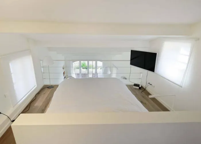 Appartement Rousse Les Pieds Dans L'eau