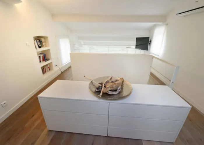 Appartement Rousse Les Pieds Dans L'eau *